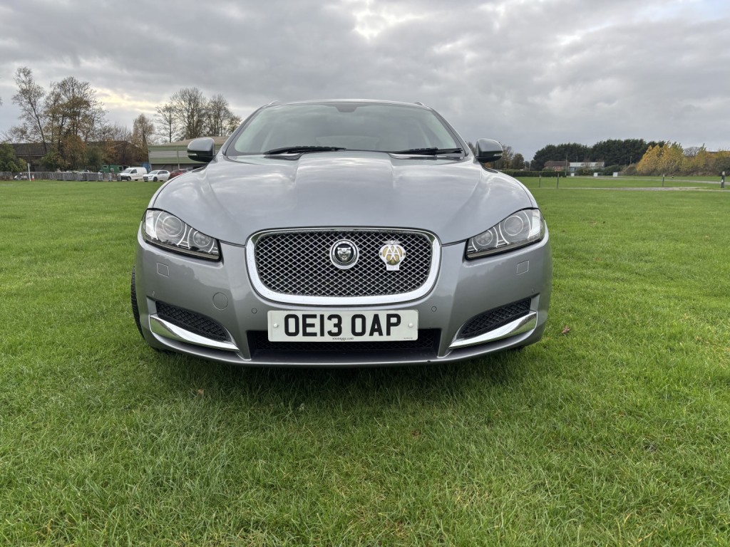 View JAGUAR XF 2.2 SPORTBRAKE