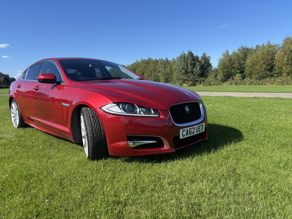 View JAGUAR XF 3.0 d S V6 Portfolio