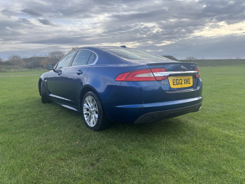 View JAGUAR XF 2.2 d Sport