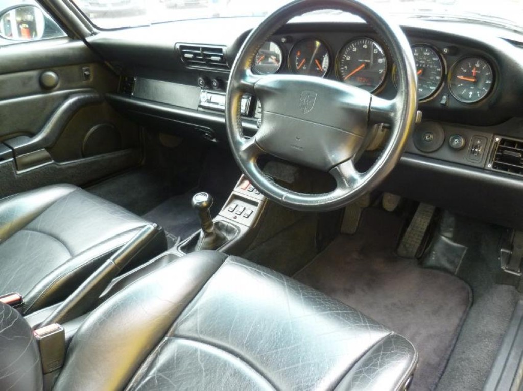 PORSCHE 911 CLASSIC