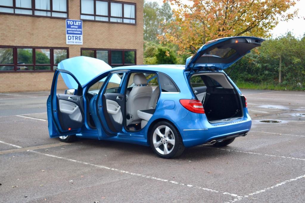 MERCEDES-BENZ B CLASS