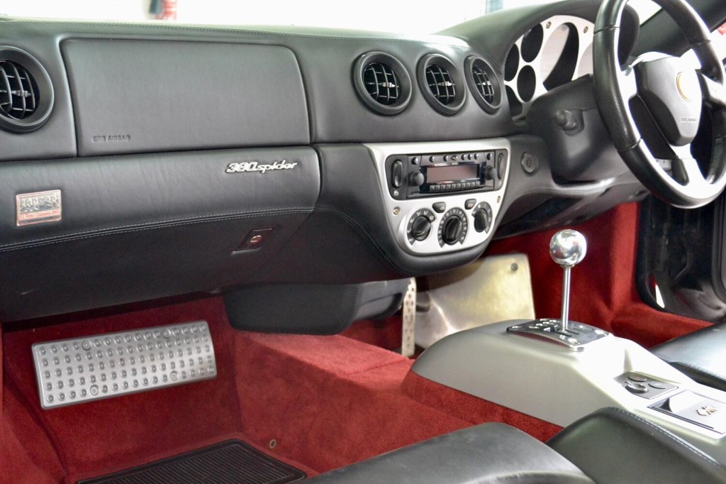 FERRARI 360