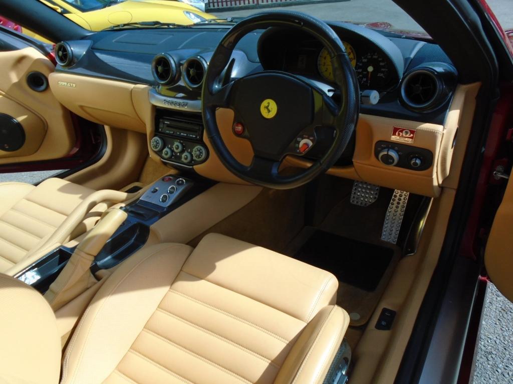 FERRARI 599