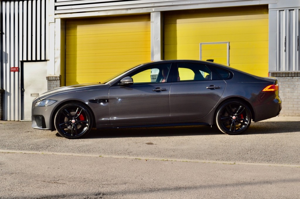 JAGUAR XF