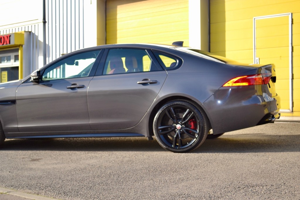 JAGUAR XF
