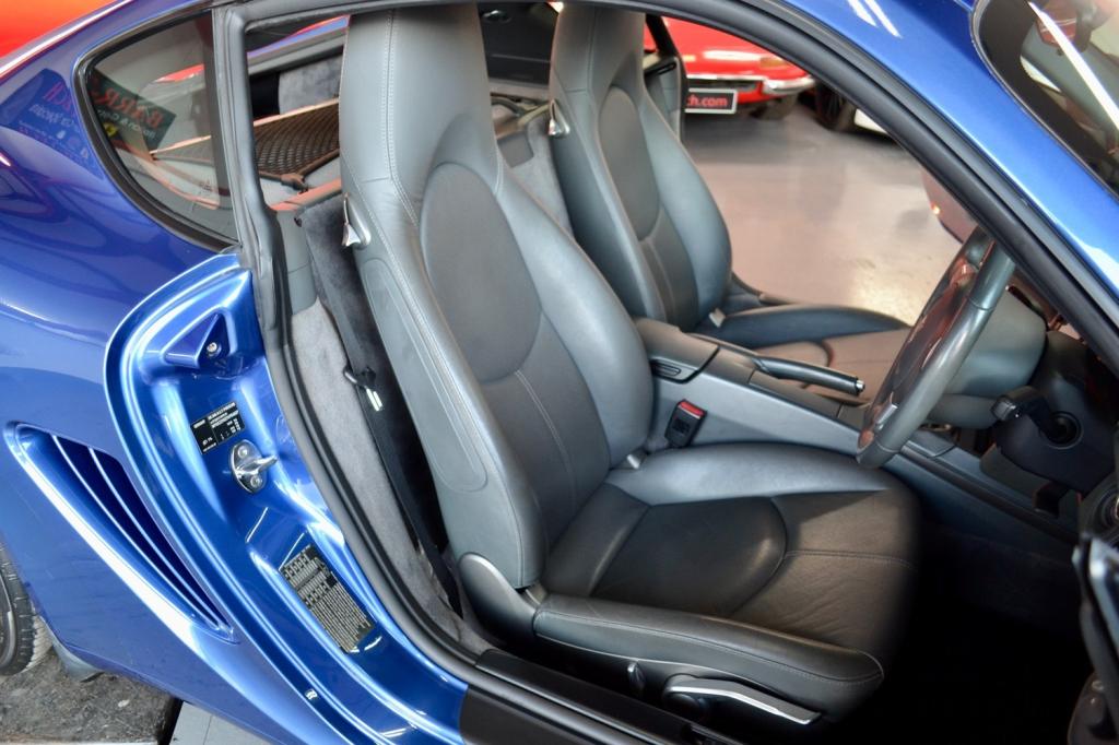 PORSCHE CAYMAN