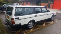 VOLVO 240