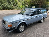 VOLVO 240
