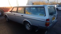 VOLVO 240
