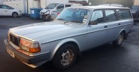 VOLVO 240
