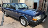 VOLVO 240