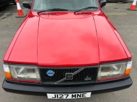 VOLVO 240