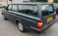 VOLVO 240