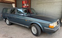 VOLVO 240