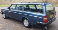 VOLVO 240