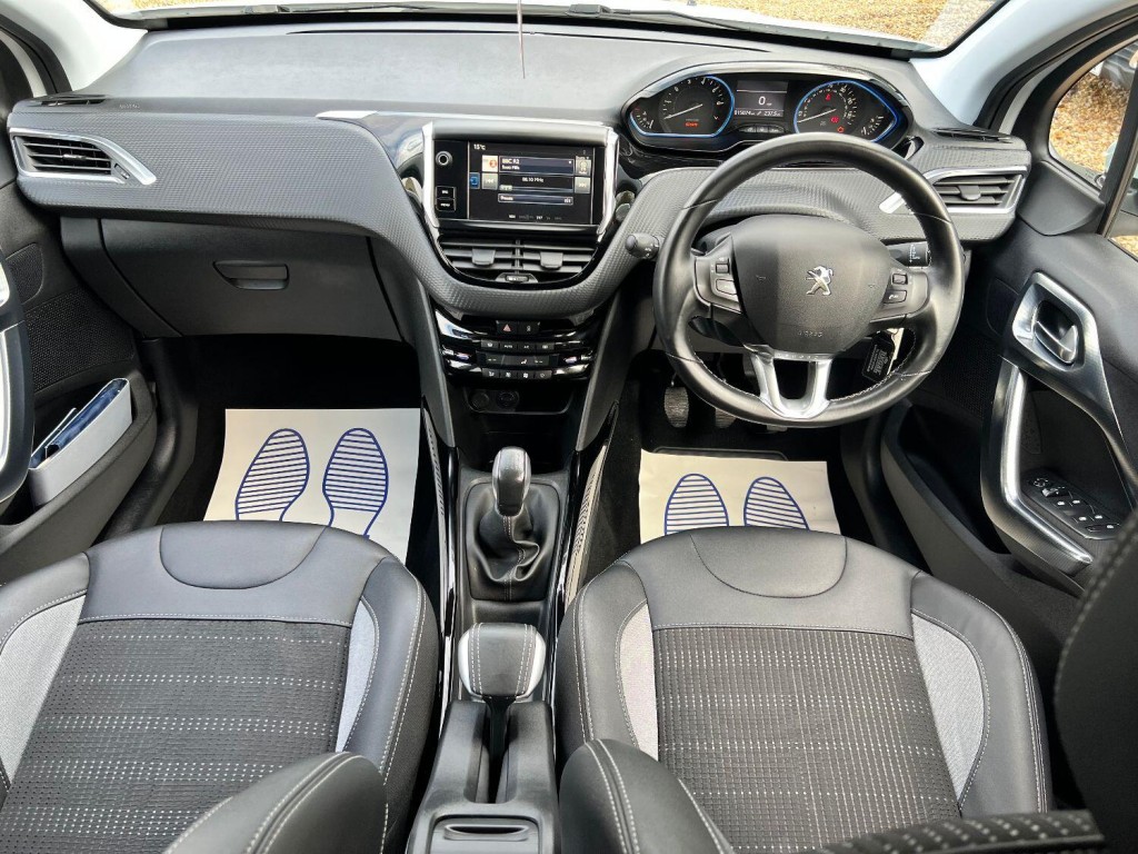 PEUGEOT 2008 1.2 PureTech Allure Euro 6 2016