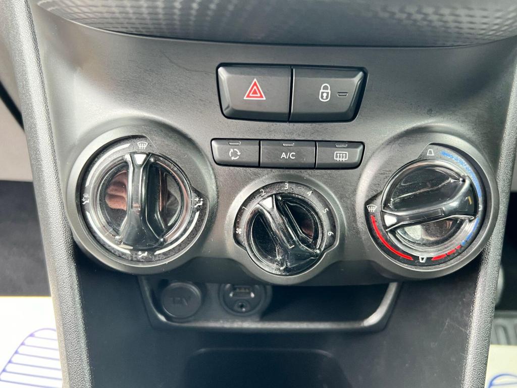 PEUGEOT 208 1.2 PureTech Allure  2017