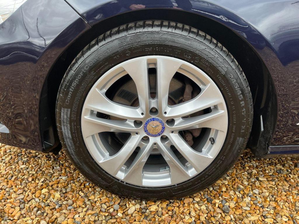 MERCEDES-BENZ E CLASS 3.0 E350 CDI V6 BlueEfficiency Avantgarde  2010