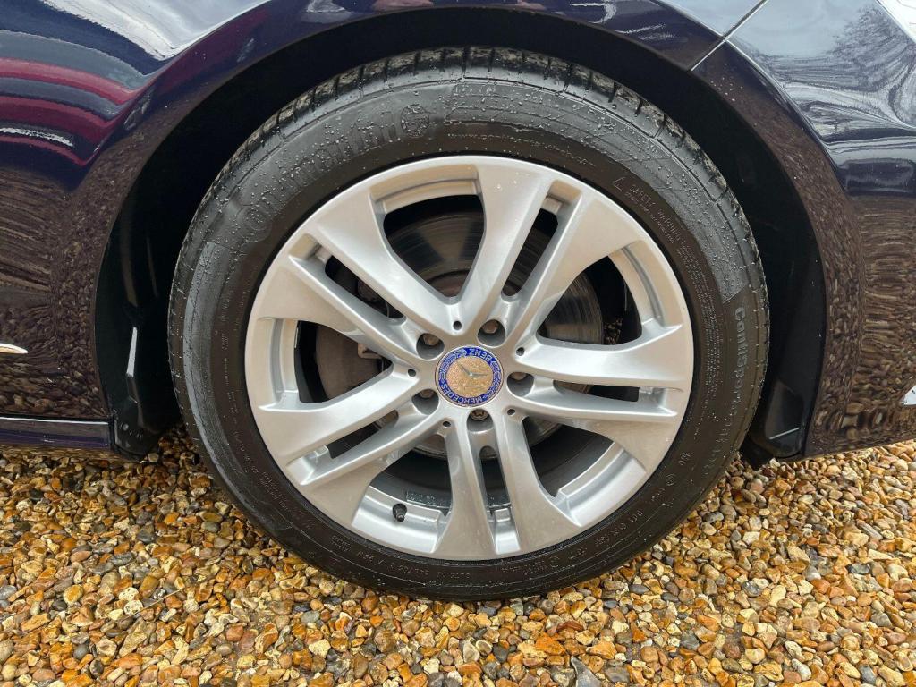 MERCEDES-BENZ E CLASS 3.0 E350 CDI V6 BlueEfficiency Avantgarde  2010