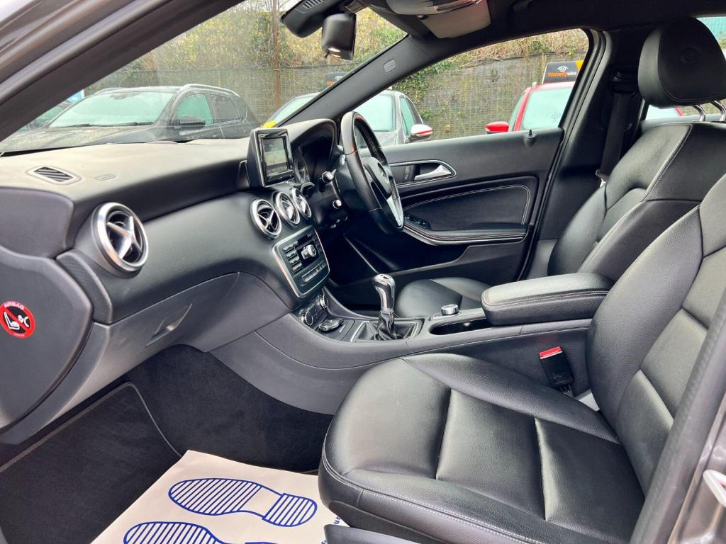 MERCEDES-BENZ A CLASS 1.5 A180 CDI Sport Edition  2015
