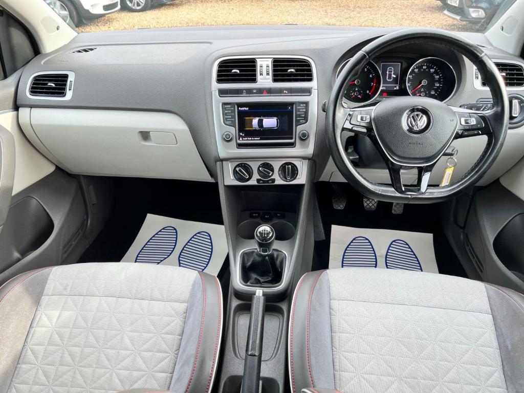 VOLKSWAGEN POLO 1.2 TSI R-Line  2017