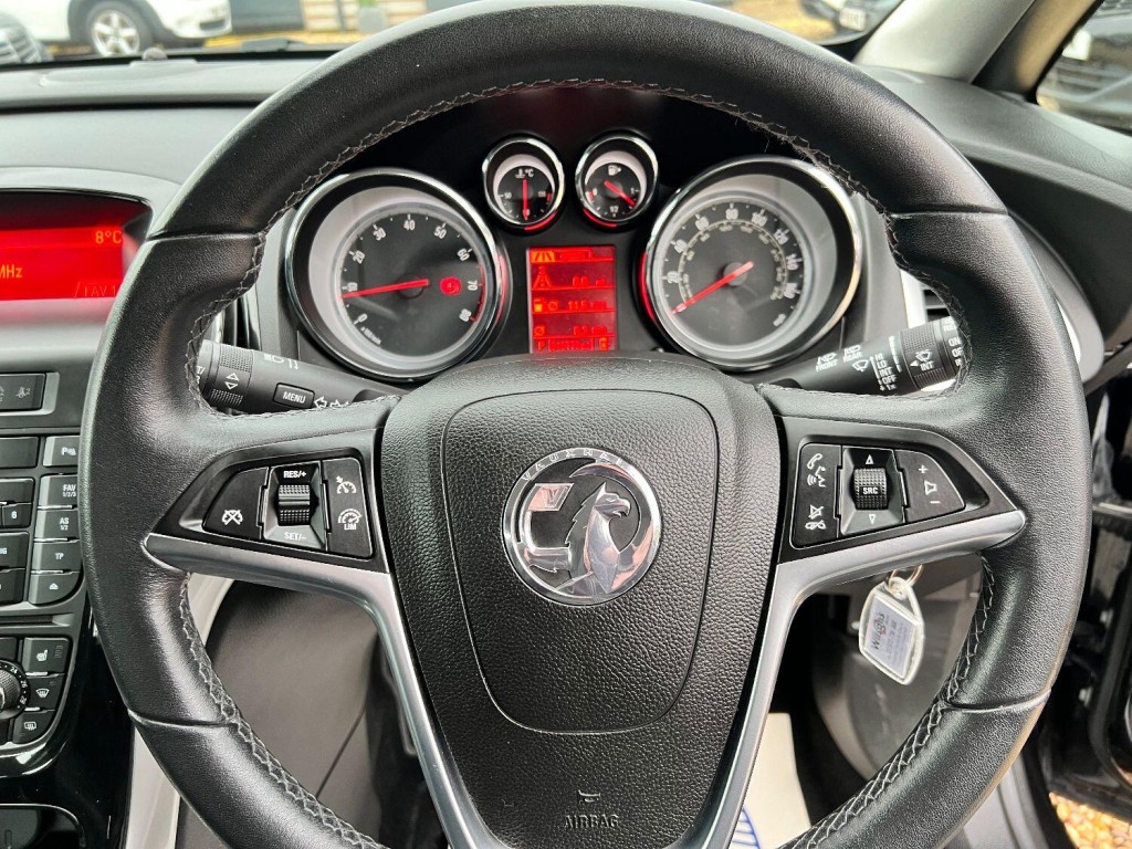 VAUXHALL ASTRA 1.6 i Elite  2015