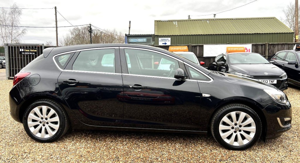 VAUXHALL ASTRA 1.6 i Elite  2015