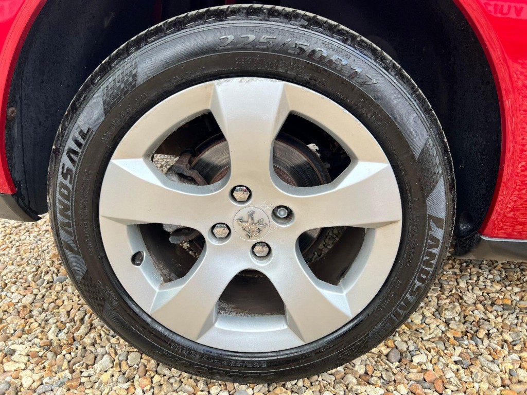 PEUGEOT 3008 2.0 HDi Active  2012