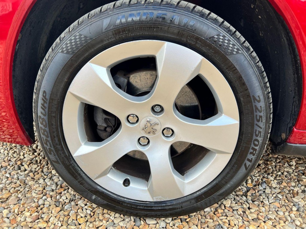 PEUGEOT 3008 2.0 HDi Active  2012