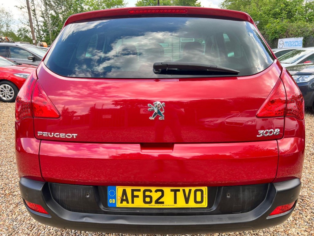 PEUGEOT 3008 2.0 HDi Active  2012