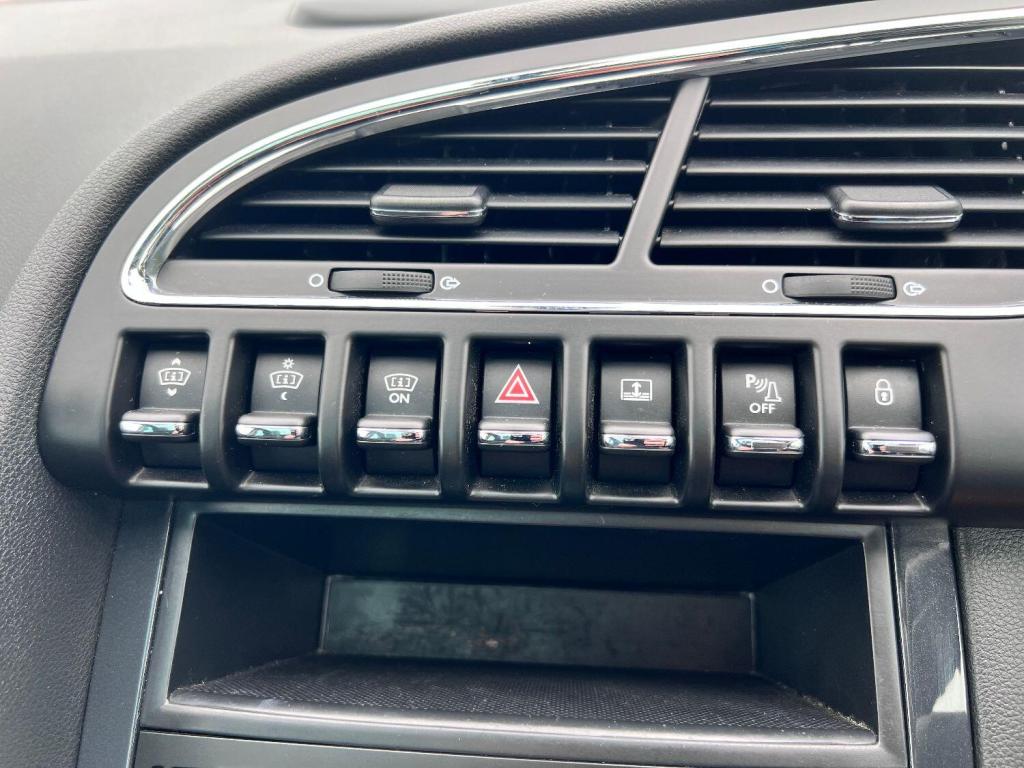 PEUGEOT 3008 1.2 PureTech Allure 2016