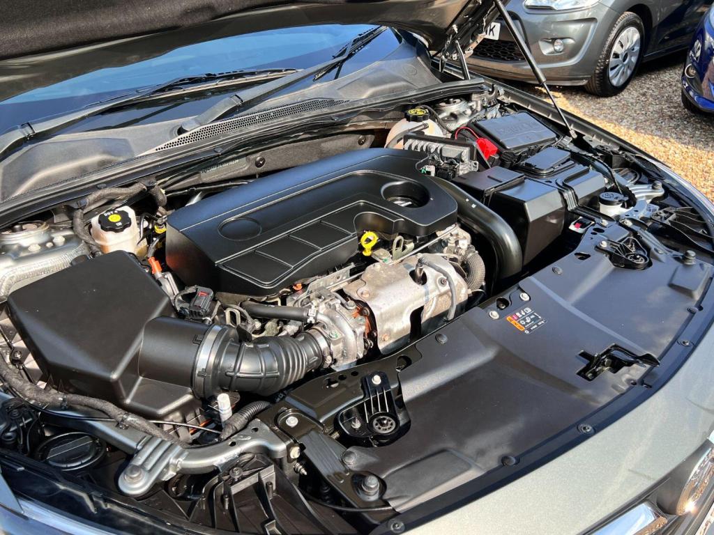 VAUXHALL INSIGNIA 1.6 Turbo D BlueInjection SRi VX Line Nav 2019