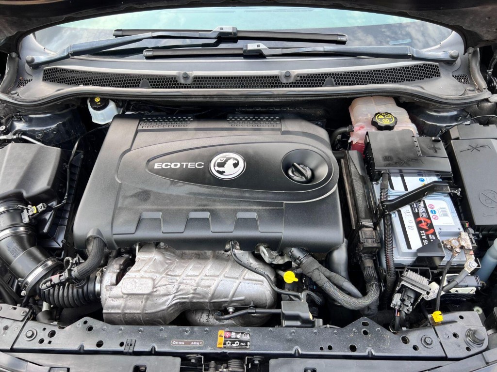 VAUXHALL ASTRA 2.0 CDTi SRi 2013