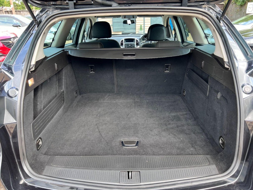 VAUXHALL ASTRA 2.0 CDTi SRi 2013