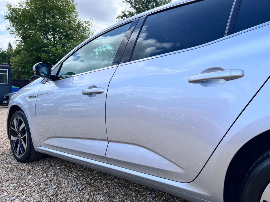RENAULT MEGANE 1.5 dci Iconic 2019