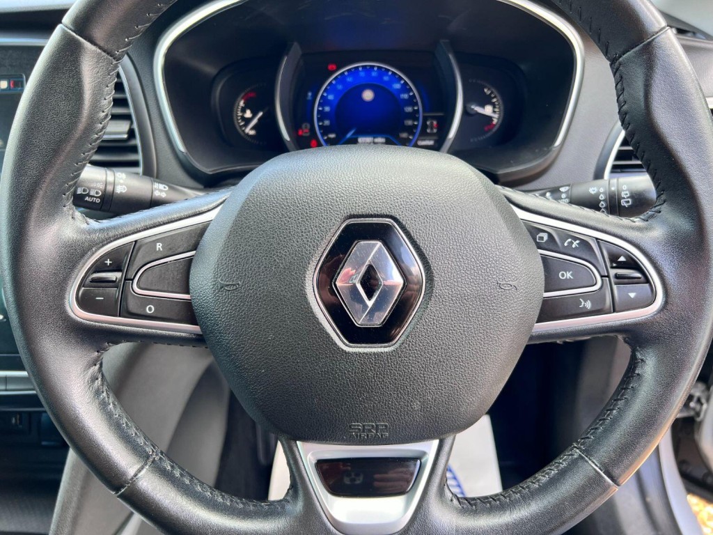 RENAULT MEGANE 1.5 dci Iconic 2019