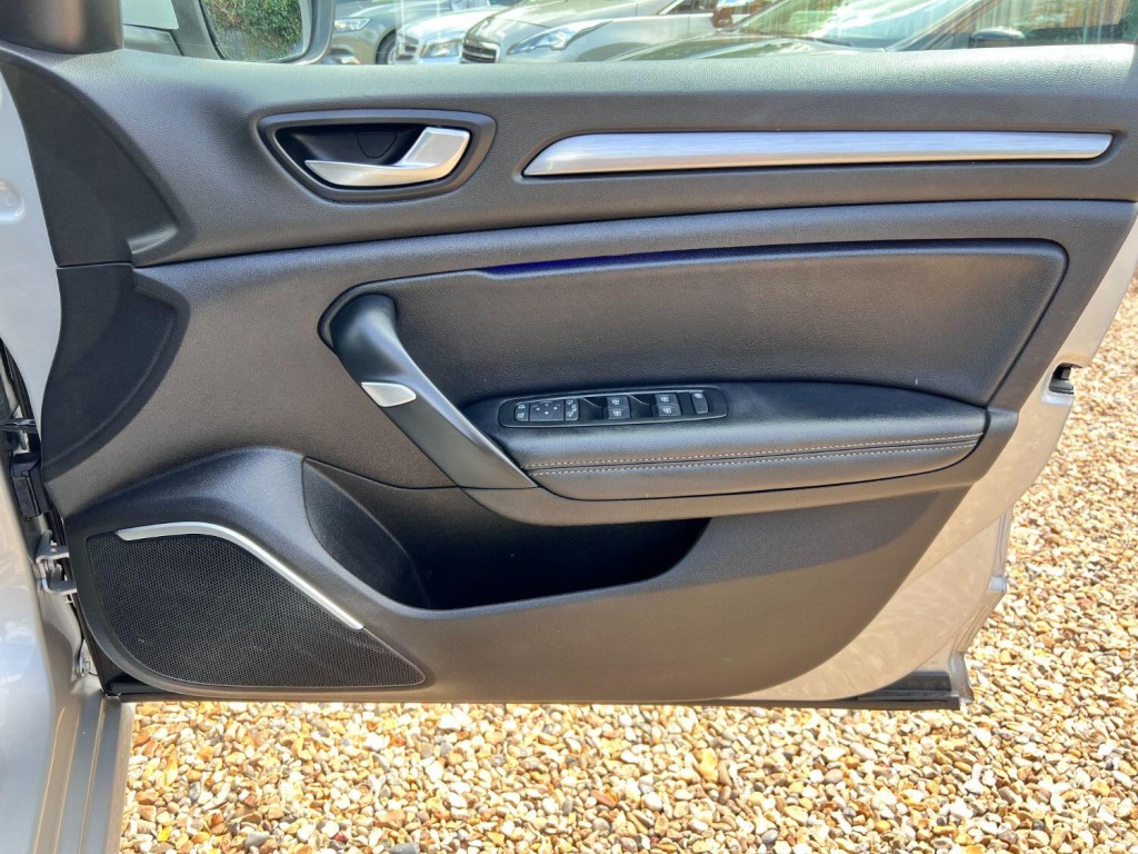 RENAULT MEGANE 1.5 dci Iconic 2019
