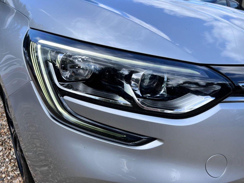 RENAULT MEGANE 1.5 dci Iconic 2019