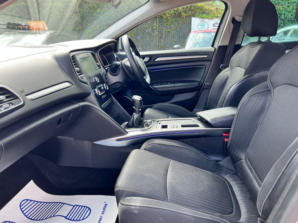 RENAULT MEGANE 1.5 dci Iconic 2019