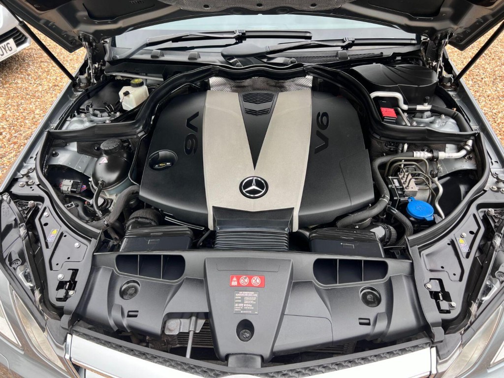 MERCEDES-BENZ E CLASS 3.0 E350 CDI V6 BlueEfficiency Sport 2010