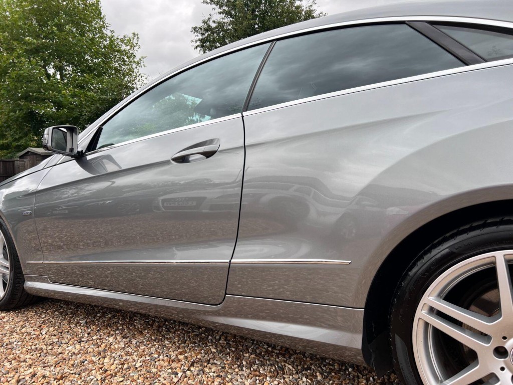 MERCEDES-BENZ E CLASS 3.0 E350 CDI V6 BlueEfficiency Sport 2010