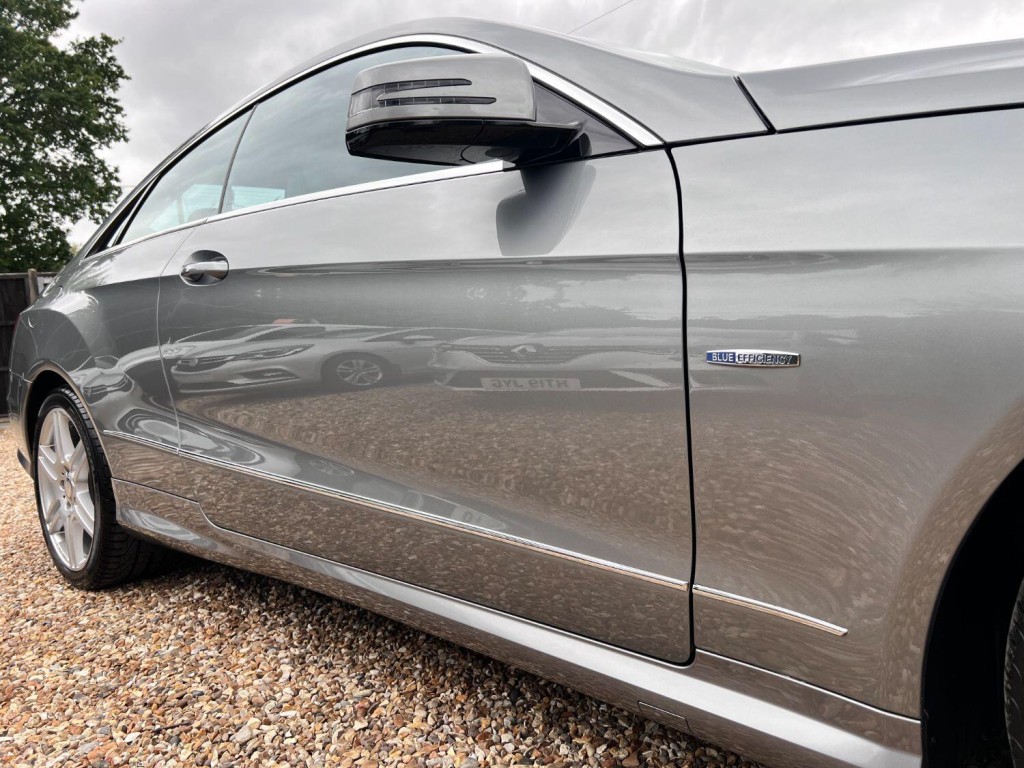 MERCEDES-BENZ E CLASS 3.0 E350 CDI V6 BlueEfficiency Sport 2010