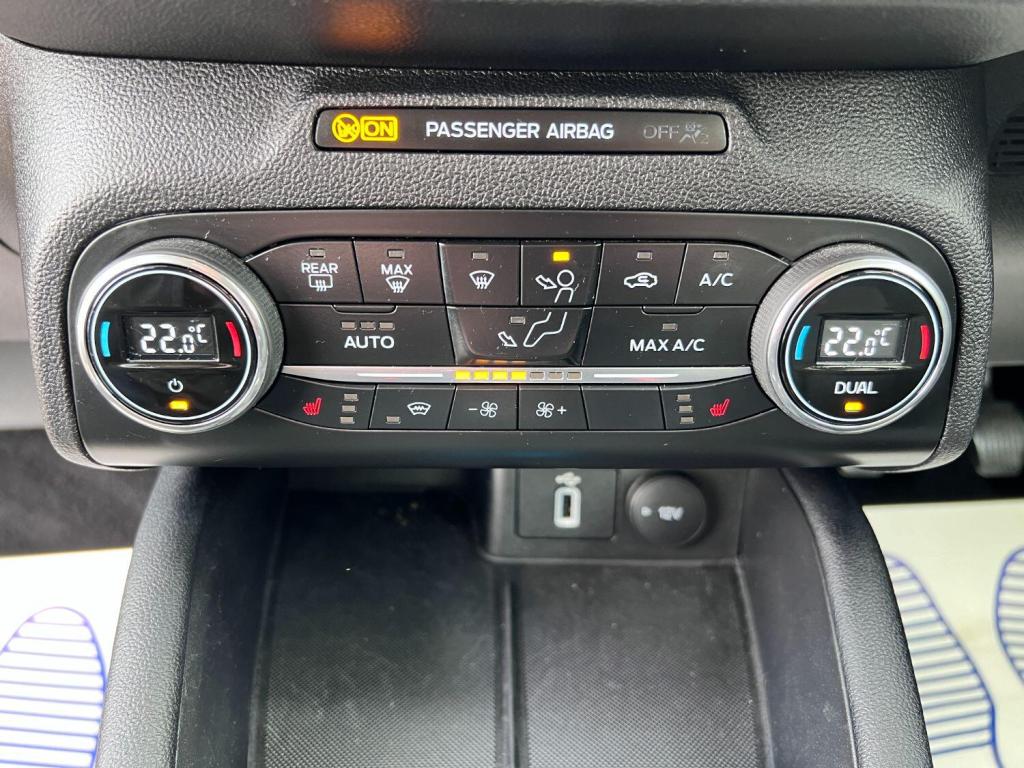 FORD FOCUS 1.0 T EcoBoost Titanium 2019