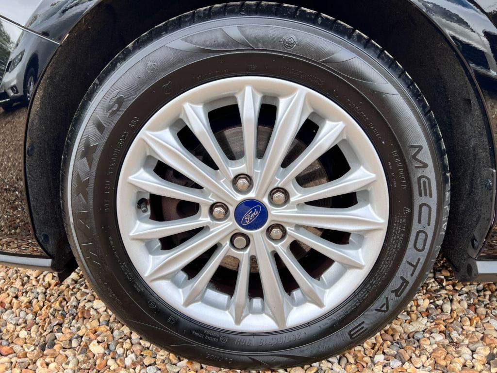 FORD FOCUS 1.0 T EcoBoost Titanium 2019