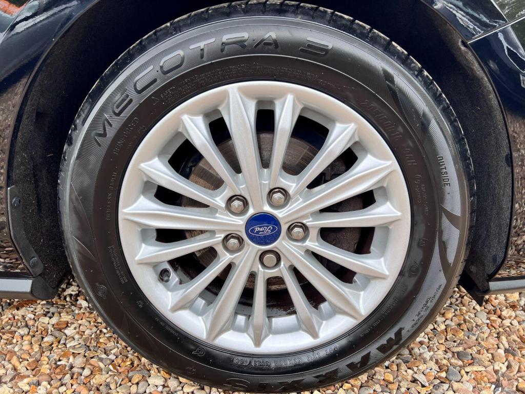 FORD FOCUS 1.0 T EcoBoost Titanium 2019