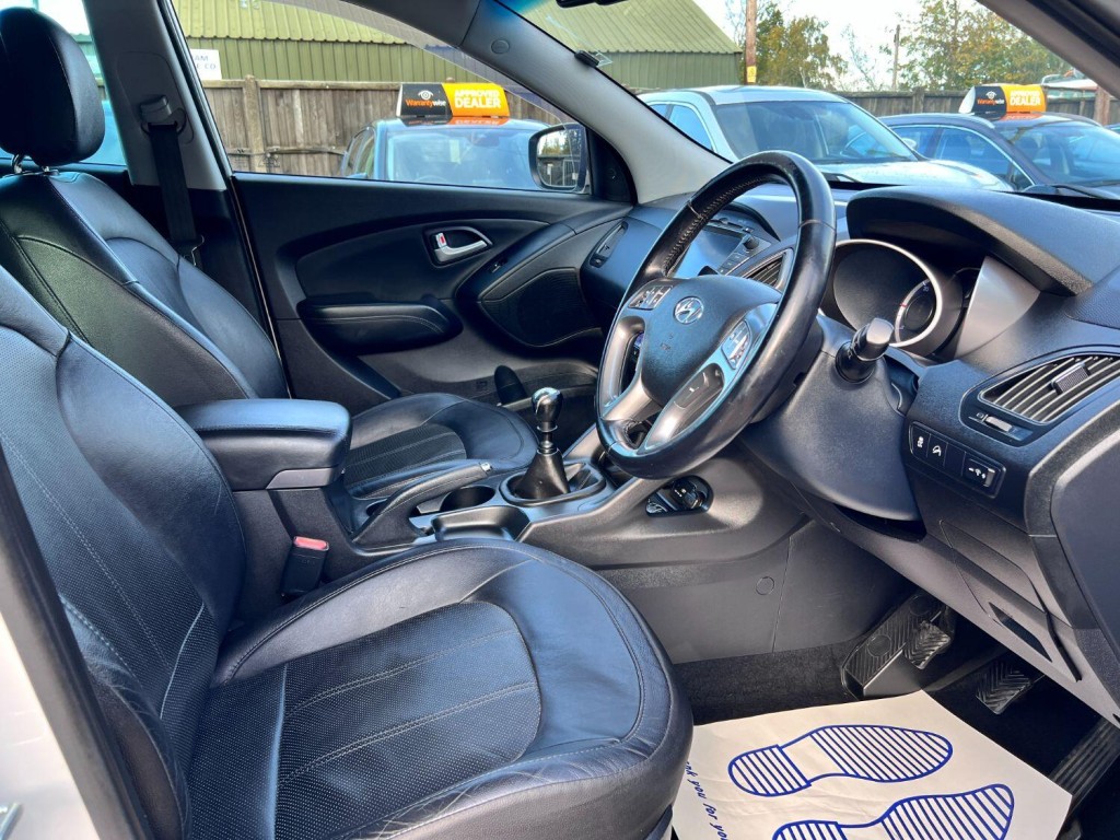 HYUNDAI IX35 1.7 CRDi Premium 2014