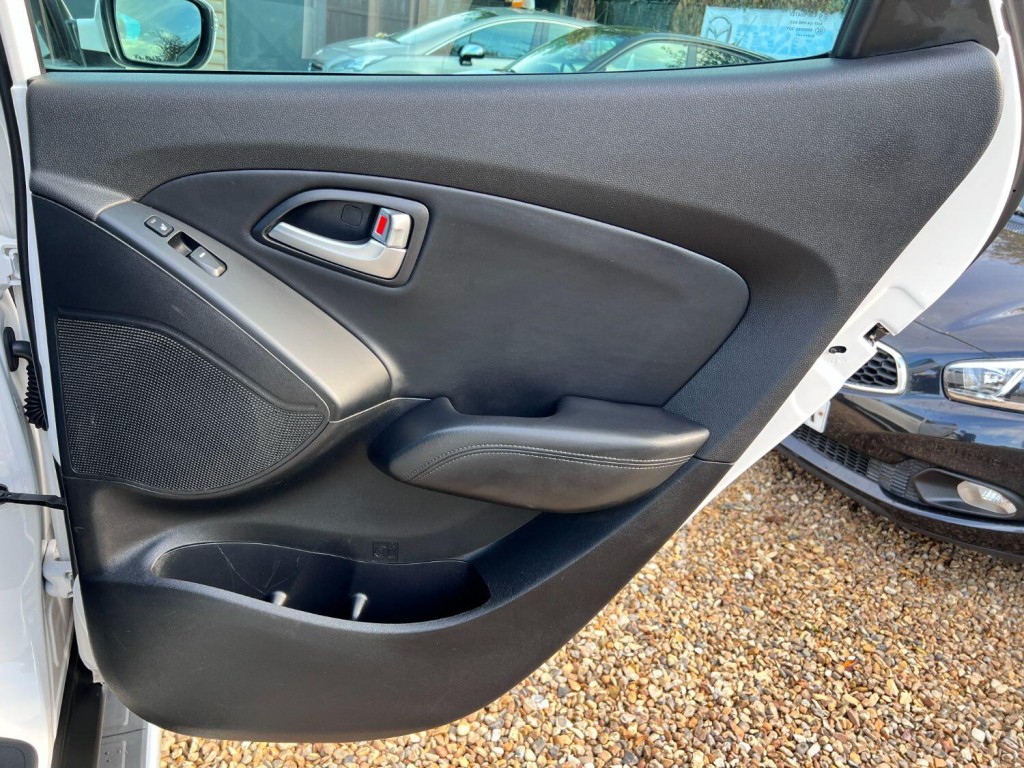 HYUNDAI IX35 1.7 CRDi Premium 2014