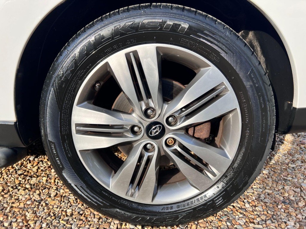 HYUNDAI IX35 1.7 CRDi Premium 2014