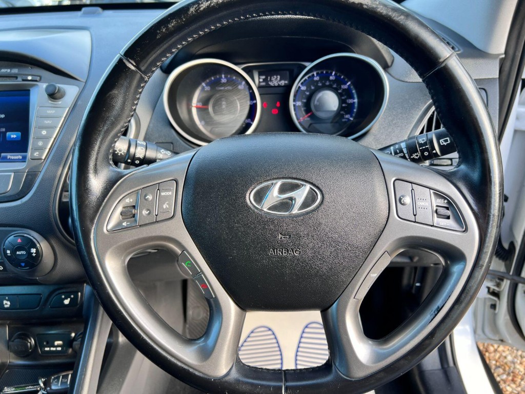 HYUNDAI IX35 1.7 CRDi Premium 2014