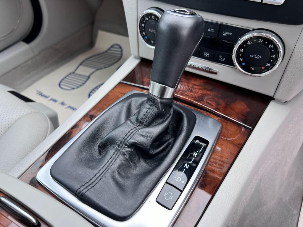 MERCEDES-BENZ C CLASS 1.8 C180 BlueEfficiency Elegance Edition 125 2011